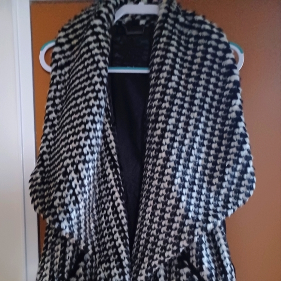 Fur Vest - Picture 1 of 5